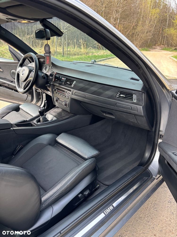 BMW Seria 3 325i - 21