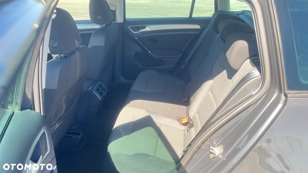 Volkswagen Golf 2.0 BlueTDI Highline - 17