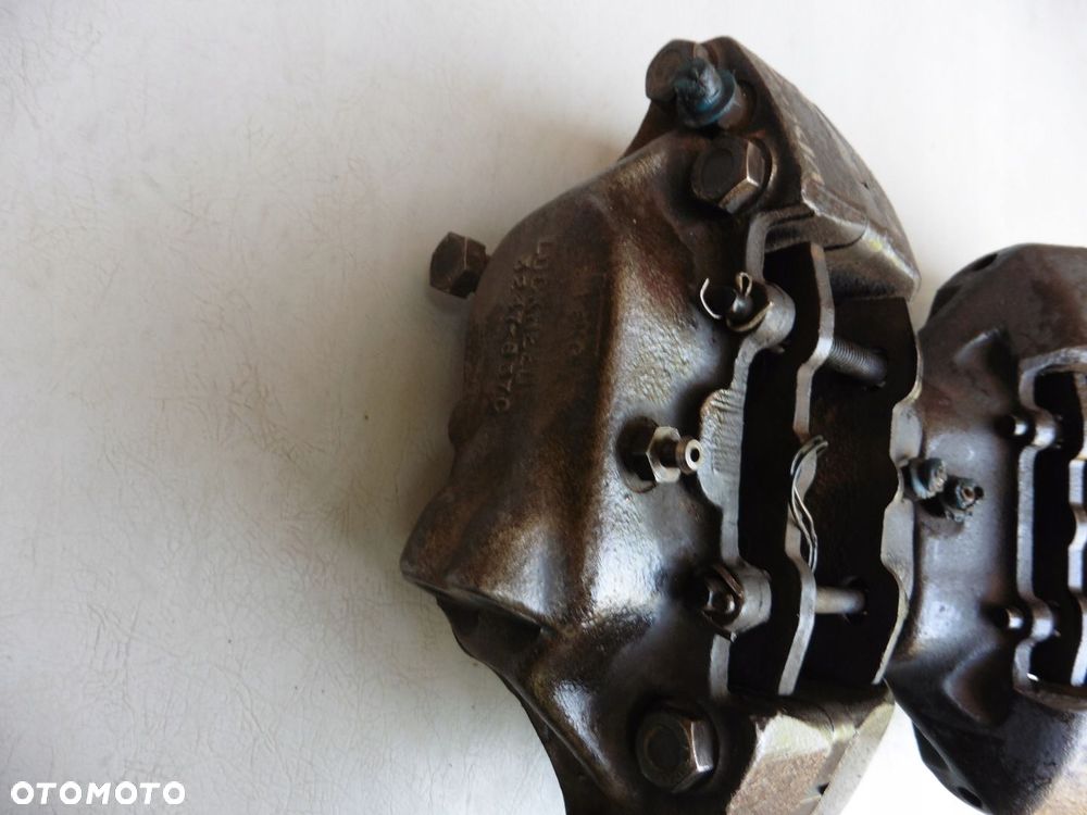 ZACISK HAMULCOWY LEWY PRZÓD KLOCKI LAND ROVER DISCOVERY I - 3