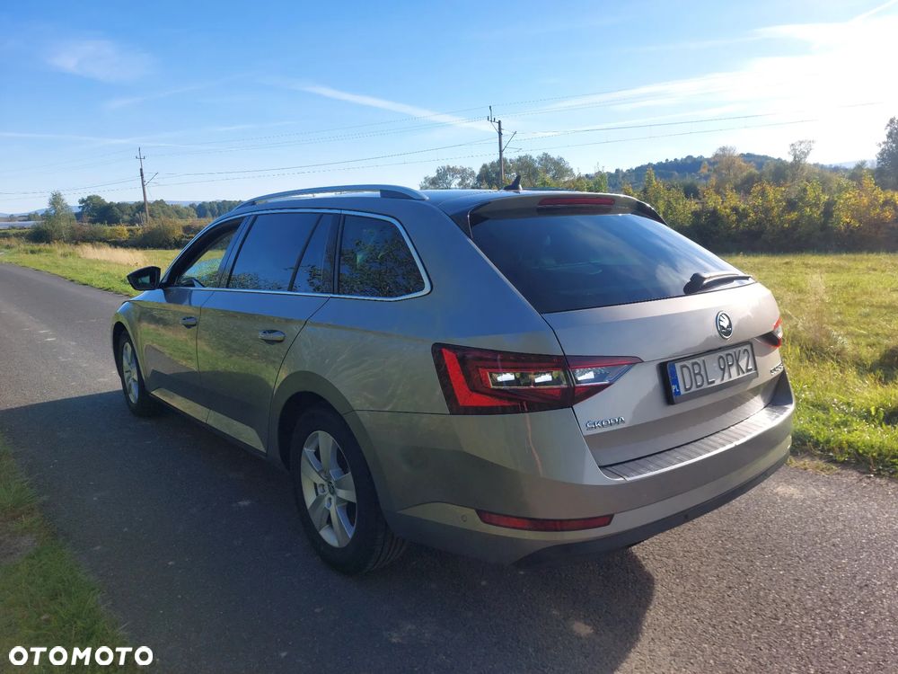 Skoda Superb 1.6 TDI Style - 6