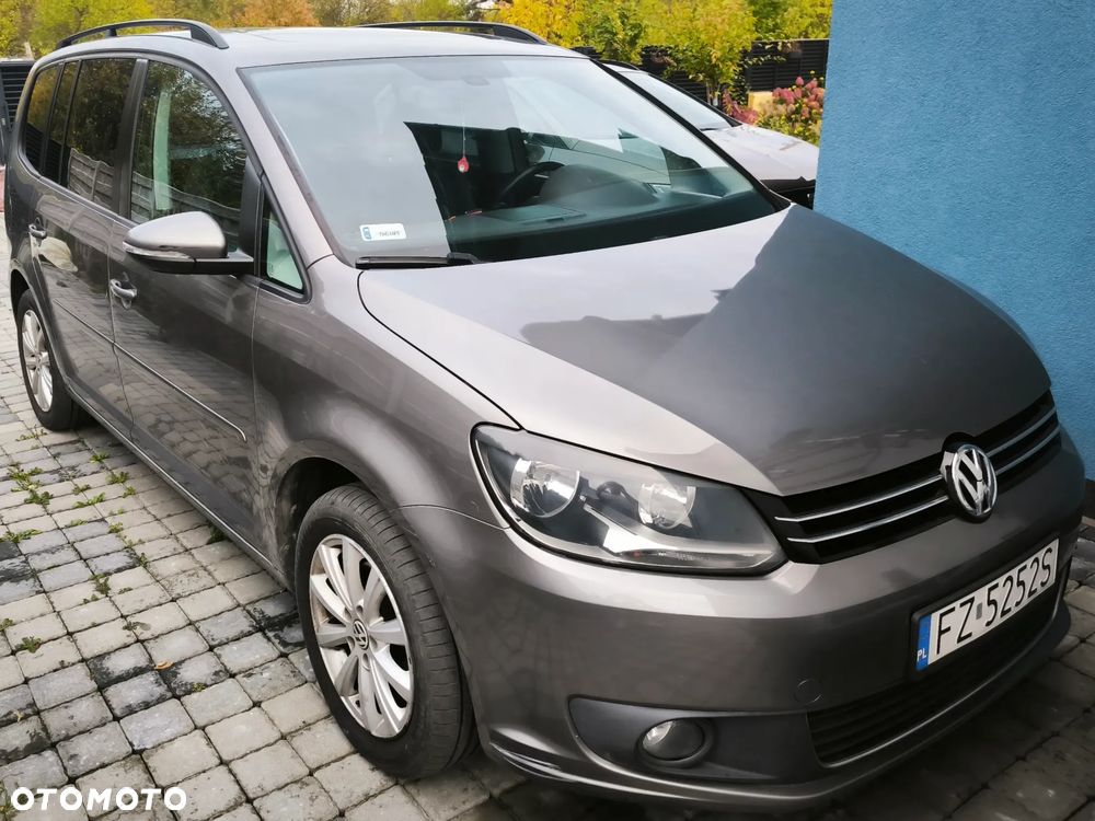 Volkswagen Touran - 8