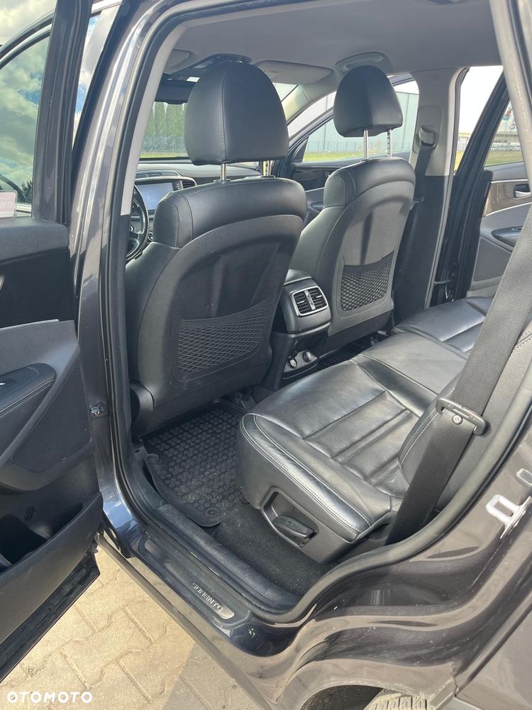 Kia Sorento - 22