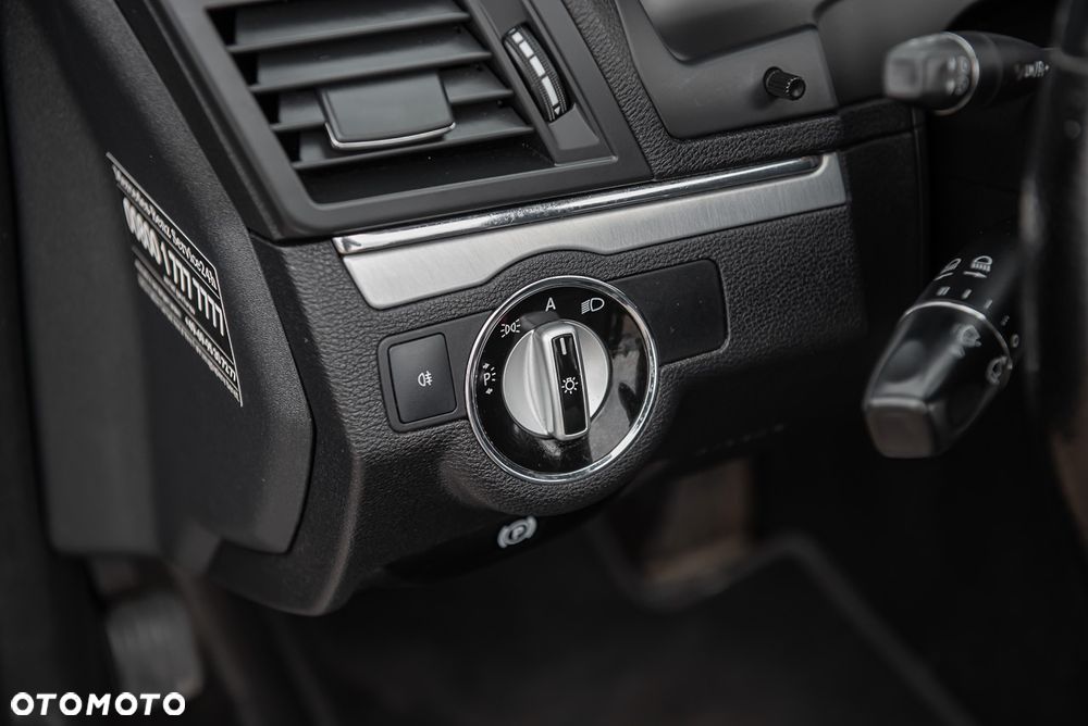 Mercedes-Benz Klasa E 350 CGI BlueEFFICIENCY 7G-TRONIC Avantgarde - 15