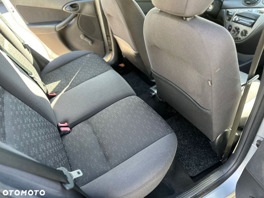 Ford Focus - 13