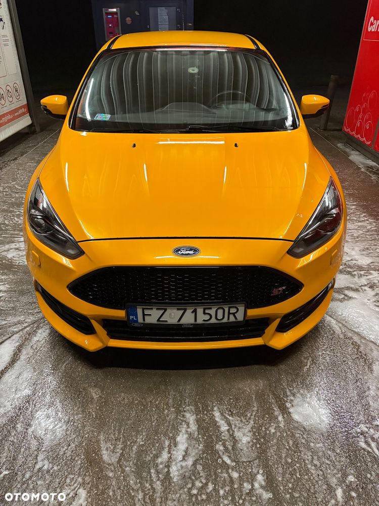 Ford Focus 2.0 EcoBoost ST - 2