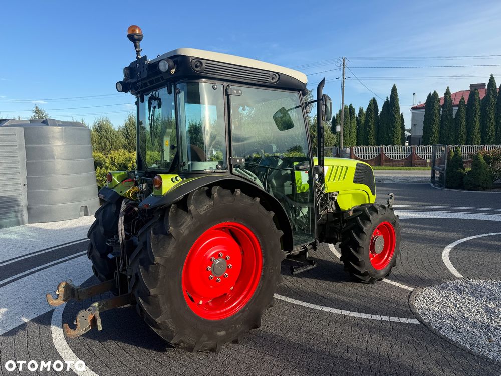 Claas Nexos 240F - 5