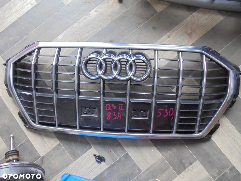 AUDI Q3 II 83A GRILL ATRAPA 83A853651E - 1