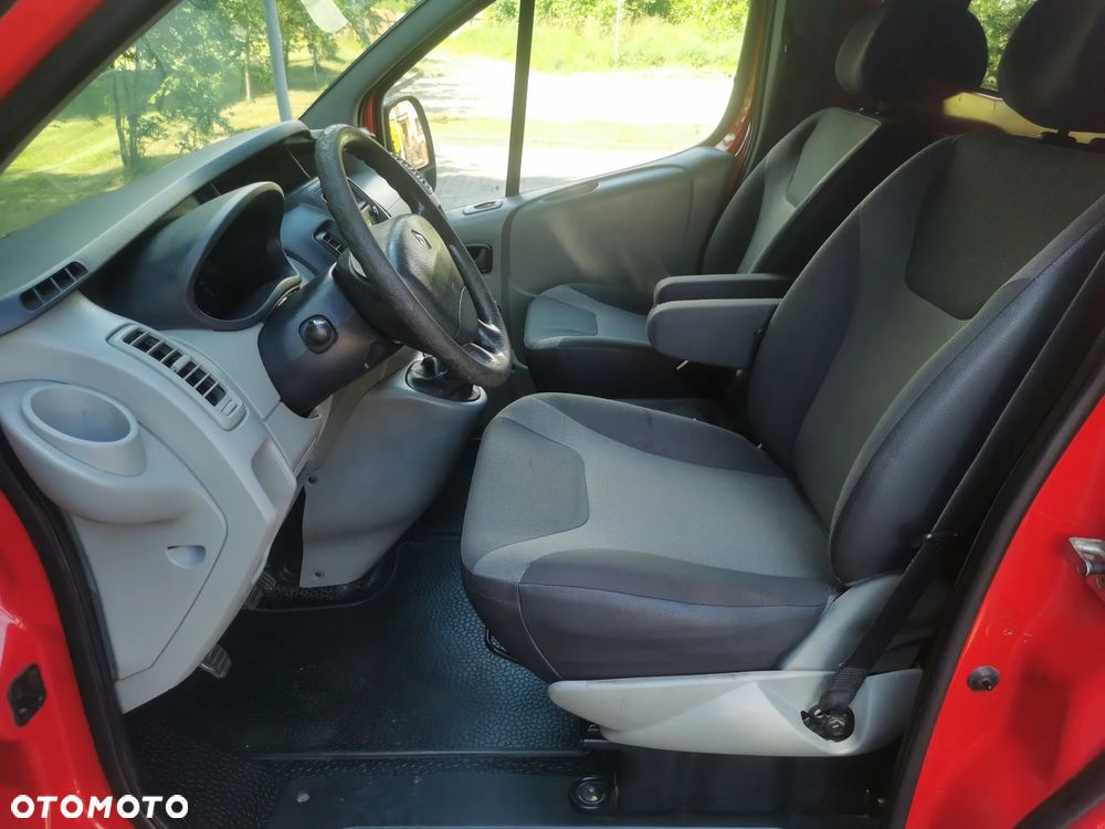 Renault Trafic - 8