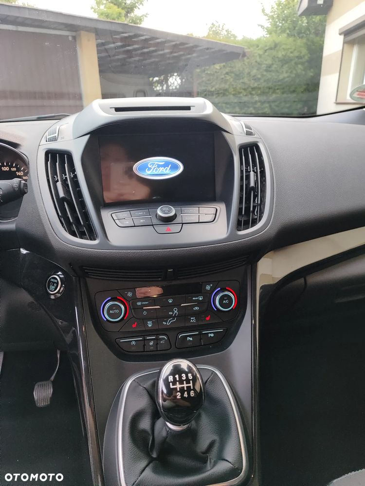 Ford Kuga 2.0 TDCi FWD Titanium - 17