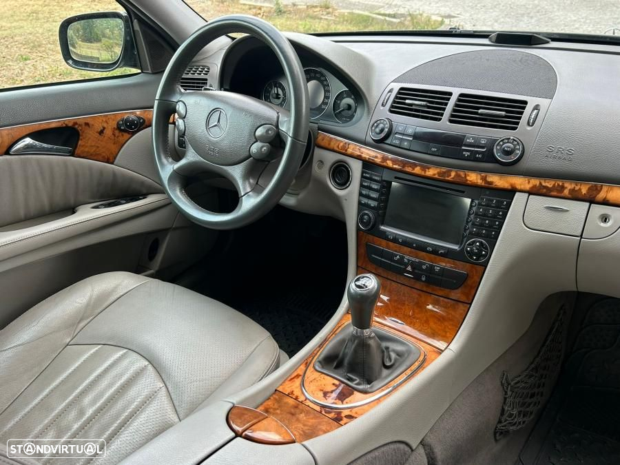 Mercedes-Benz E 220 CDi Elegance - 25