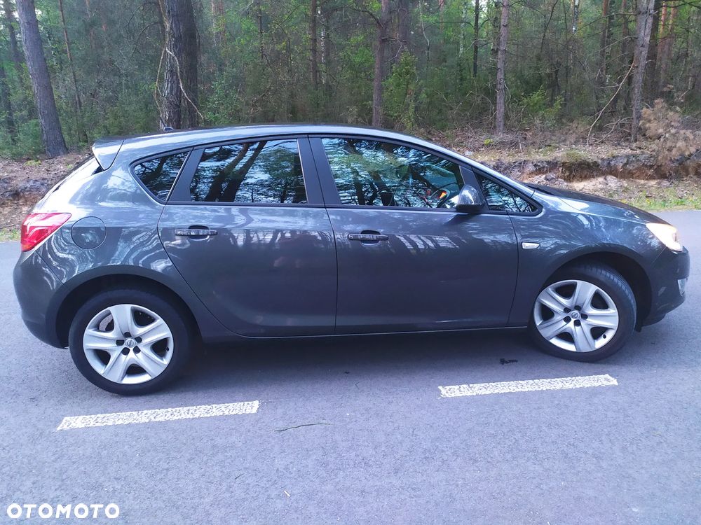 Opel Astra 1.4 Turbo Cosmo - 5