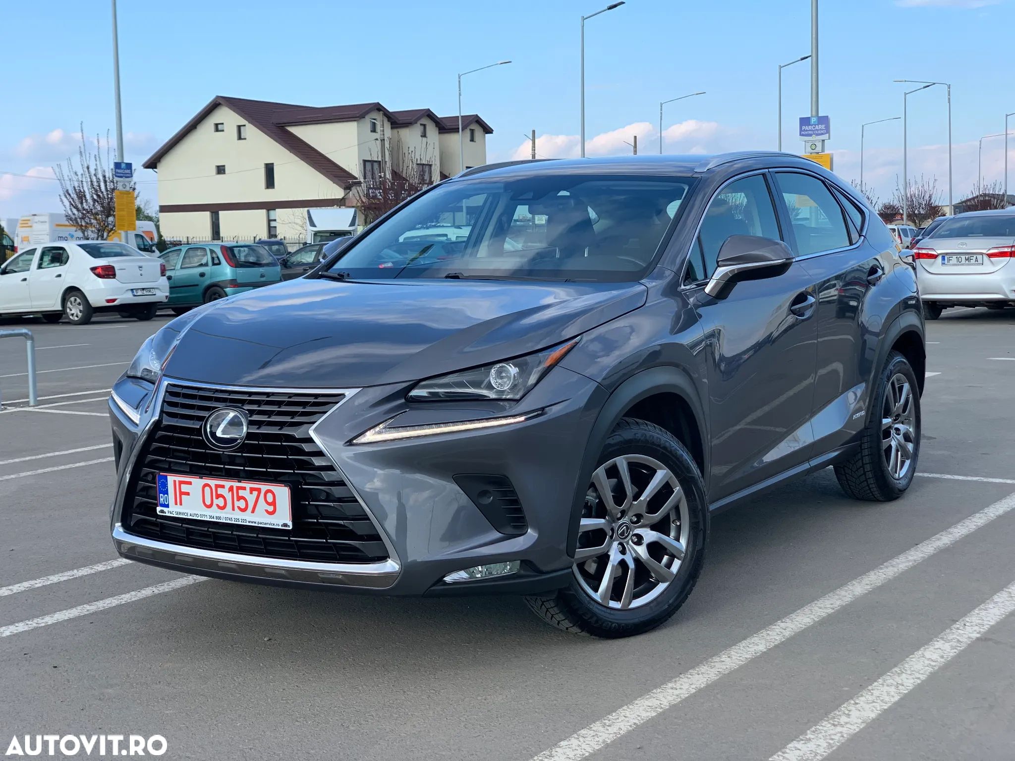 Lexus Seria NX - 1