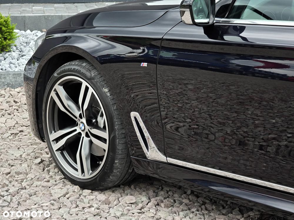 BMW Seria 7 730d xDrive - 23