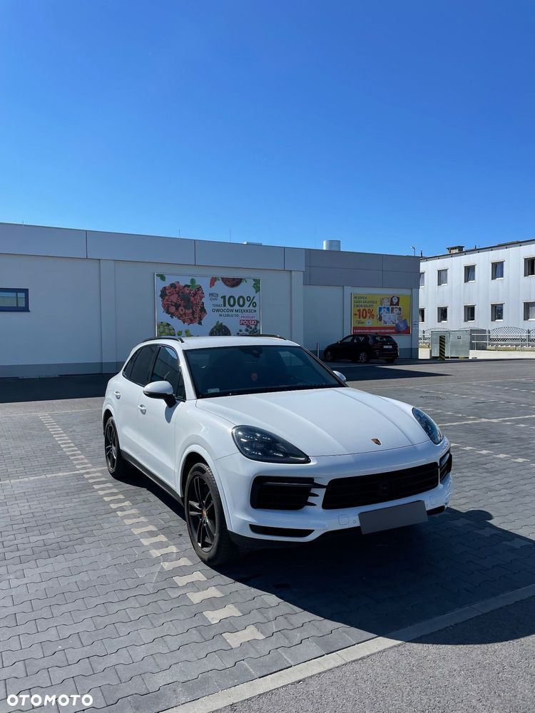 Porsche Cayenne Standard - 2