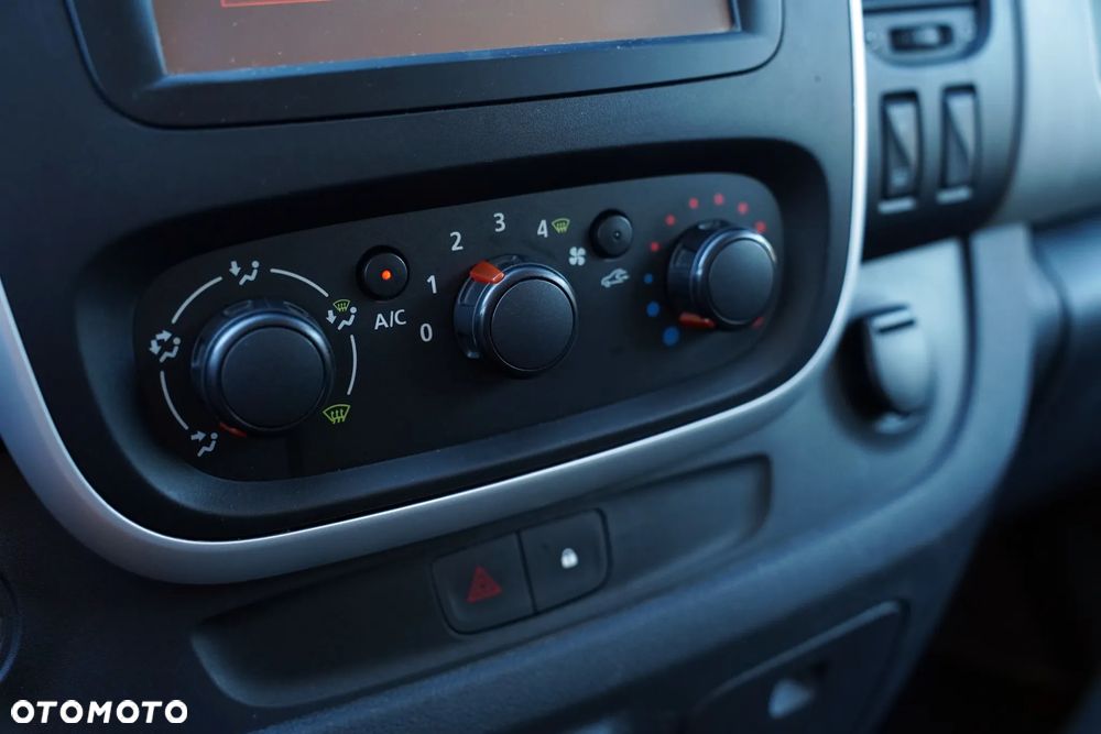 Renault Trafic - 27