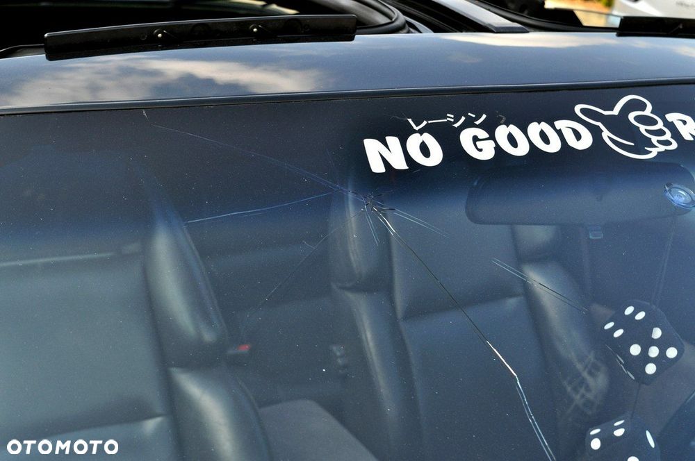 Nissan 300 ZX - 36