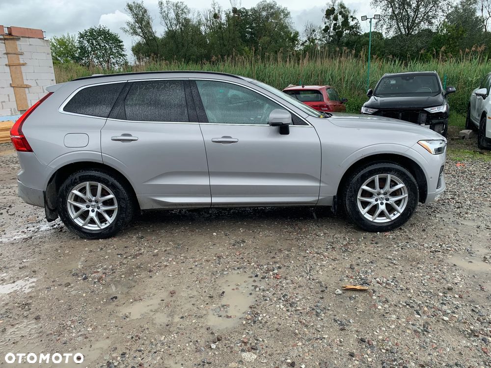 Volvo XC 60 B6 B AWD Momentum - 6