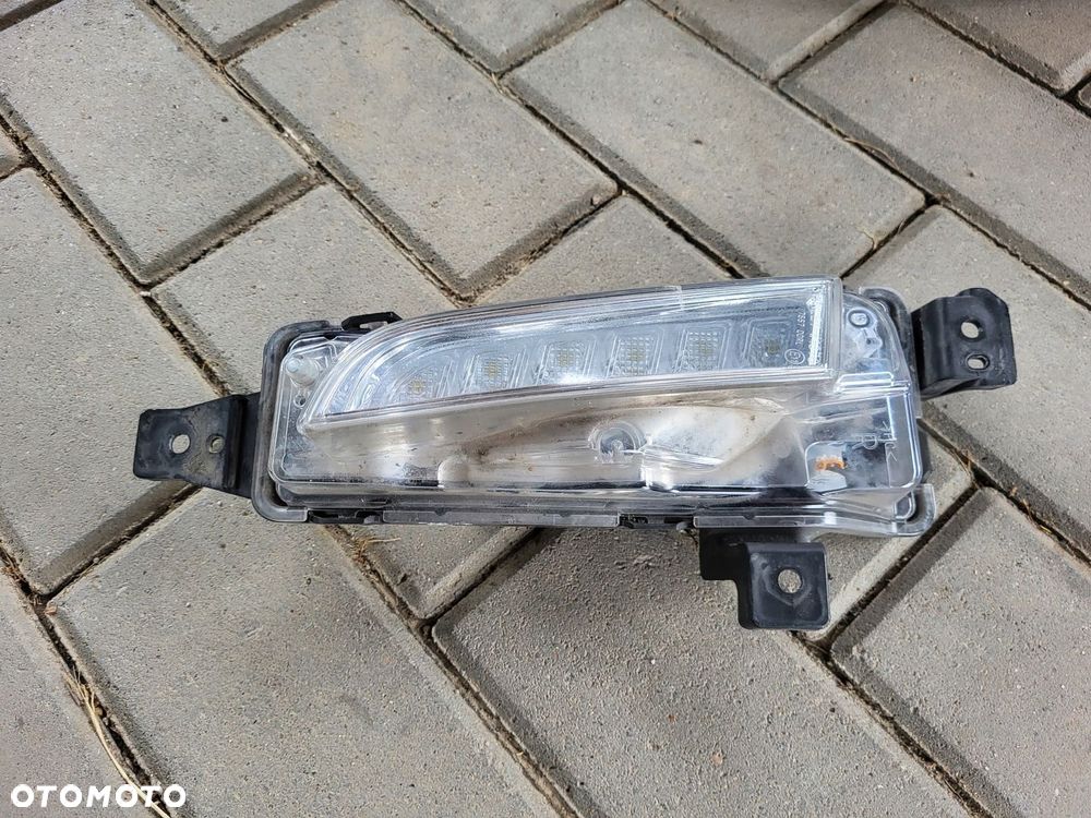 HALOGEN LED DRL PRAWY PRZÓD SUZUKI VITARA III - 1