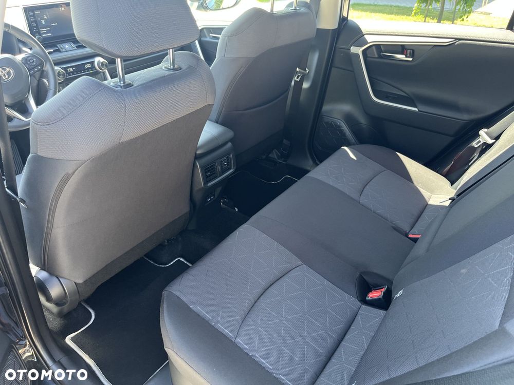 Toyota RAV4 - 12