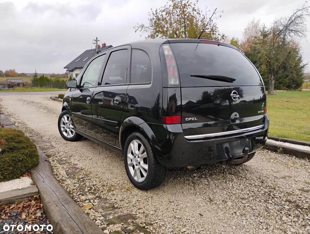Opel Meriva 1.6 16V Cosmo - 12