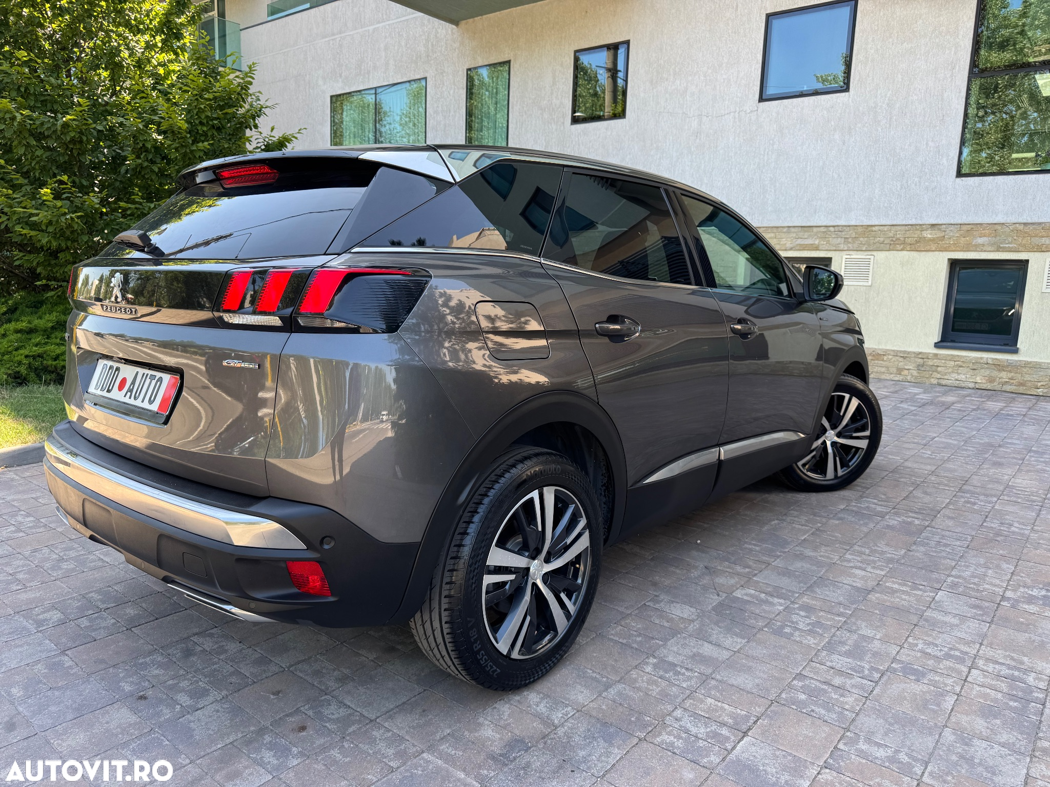 Peugeot 3008 PureTech 130 Stop & Start GPF EAT8 GT - 17