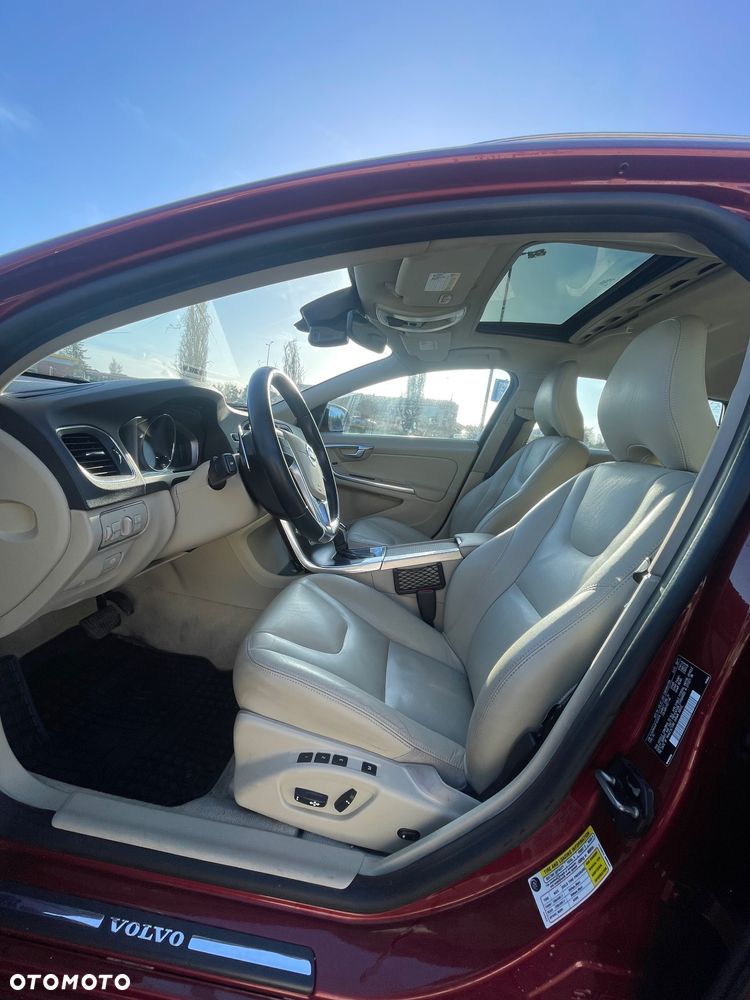 Volvo V60 T5 Momentum - 5