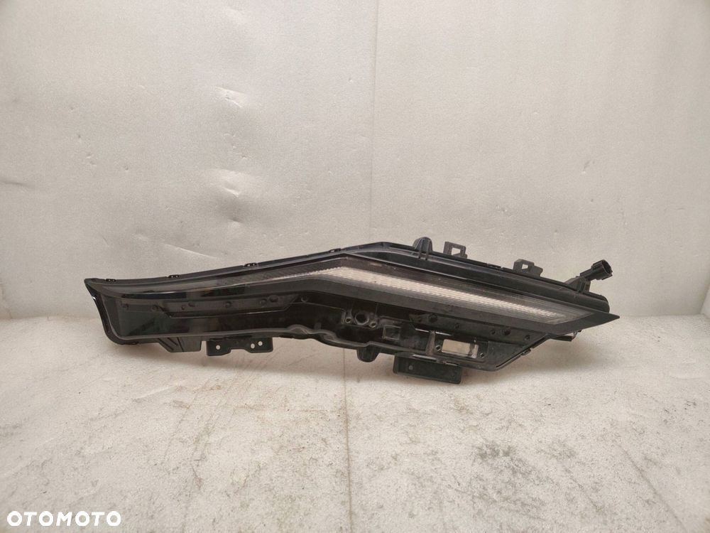 nissan ariya 2021 przód strona prawa drl led w5752 - 1