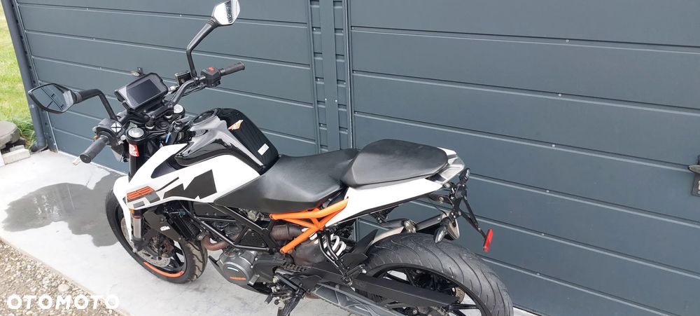 KTM Duke 125 - 19