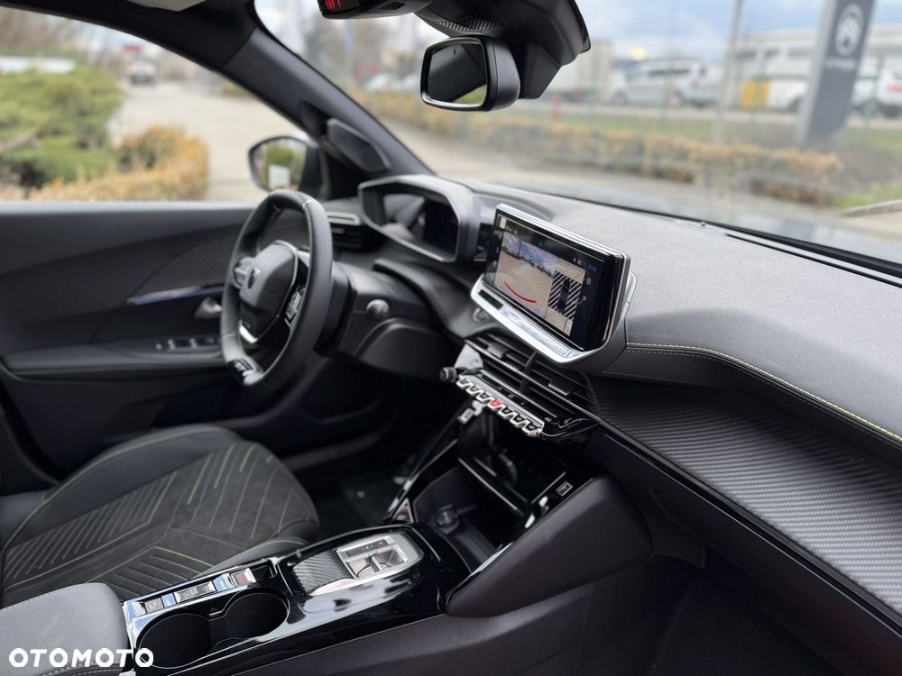 Peugeot 2008 - 22