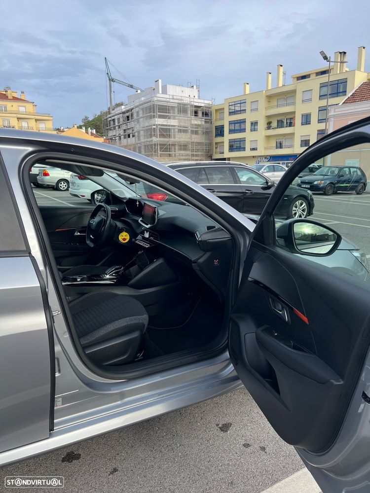 Peugeot e-208 Allure Pack - 8