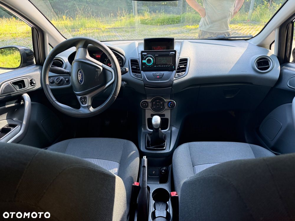 Ford Fiesta 1.25 Champions Edition - 10