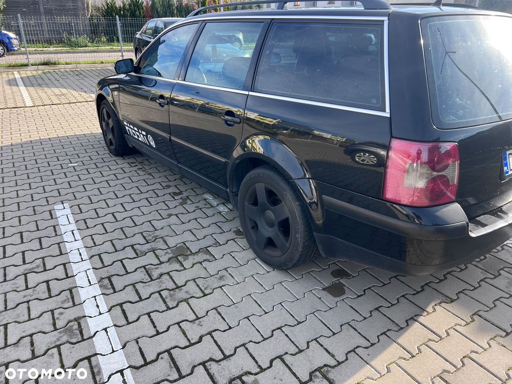 Volkswagen Passat 1.9 TDI Highline - 5