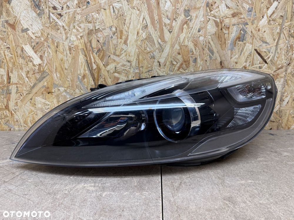 LAMPA PRZÓD LEWA XENON LED VOLVO V40 II 31283332 - 17