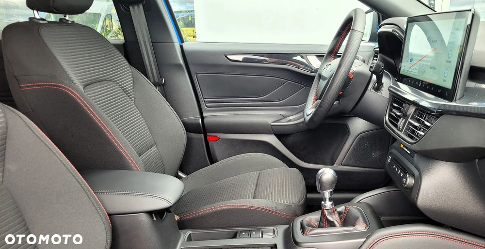 Ford Focus 1.0 EcoBoost ST-Line X - 8