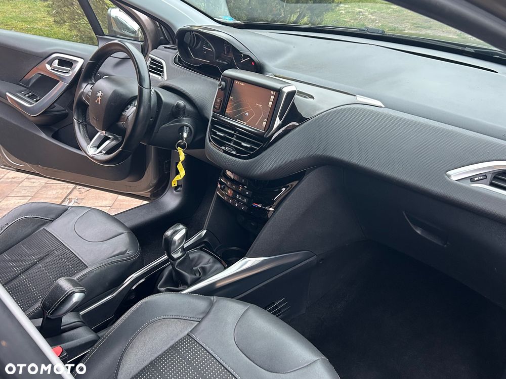 Peugeot 2008 - 10