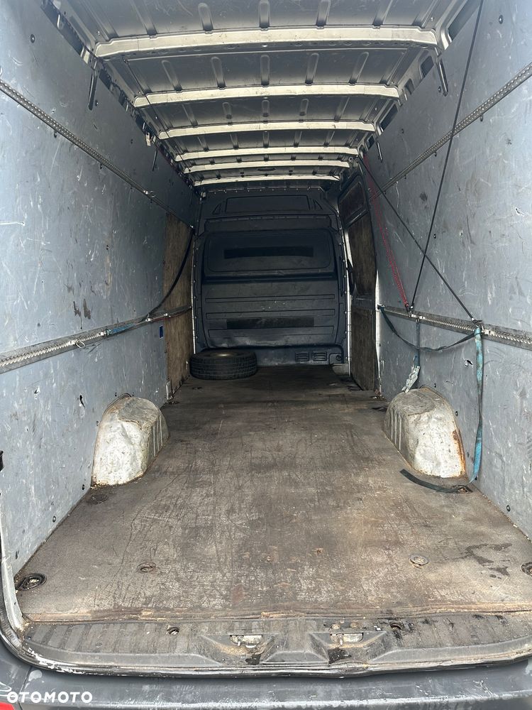 Volkswagen Crafter - 10