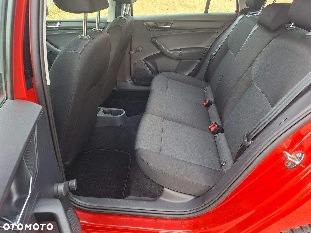 Skoda RAPID - 14