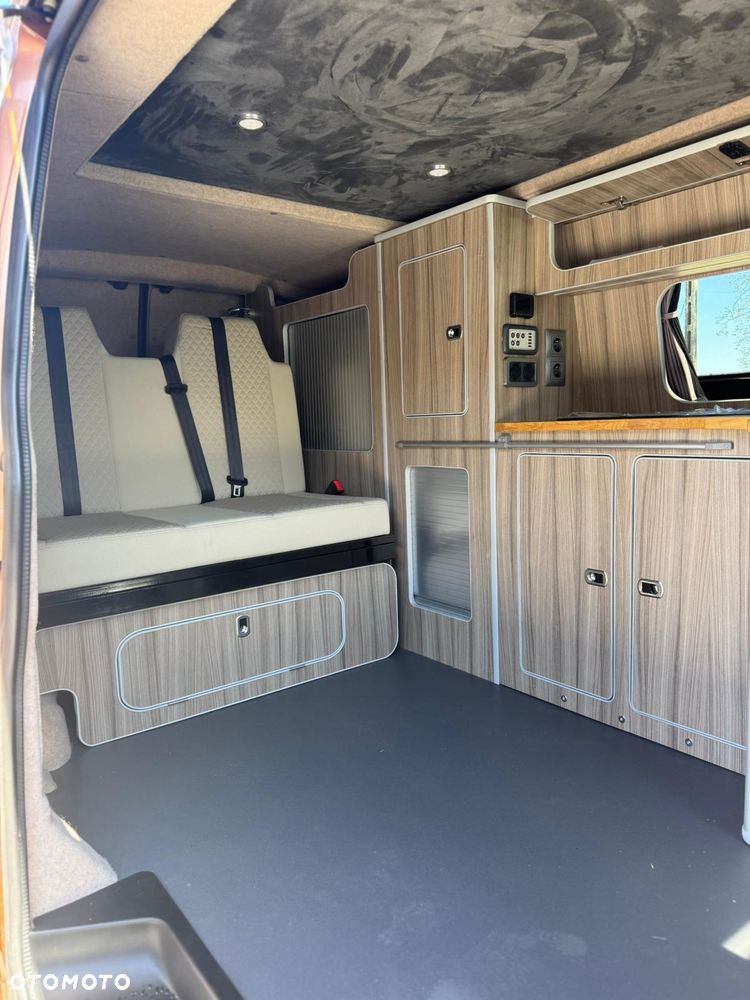Volkswagen Transporter Caravelle DSG Lang Comfortline - 14