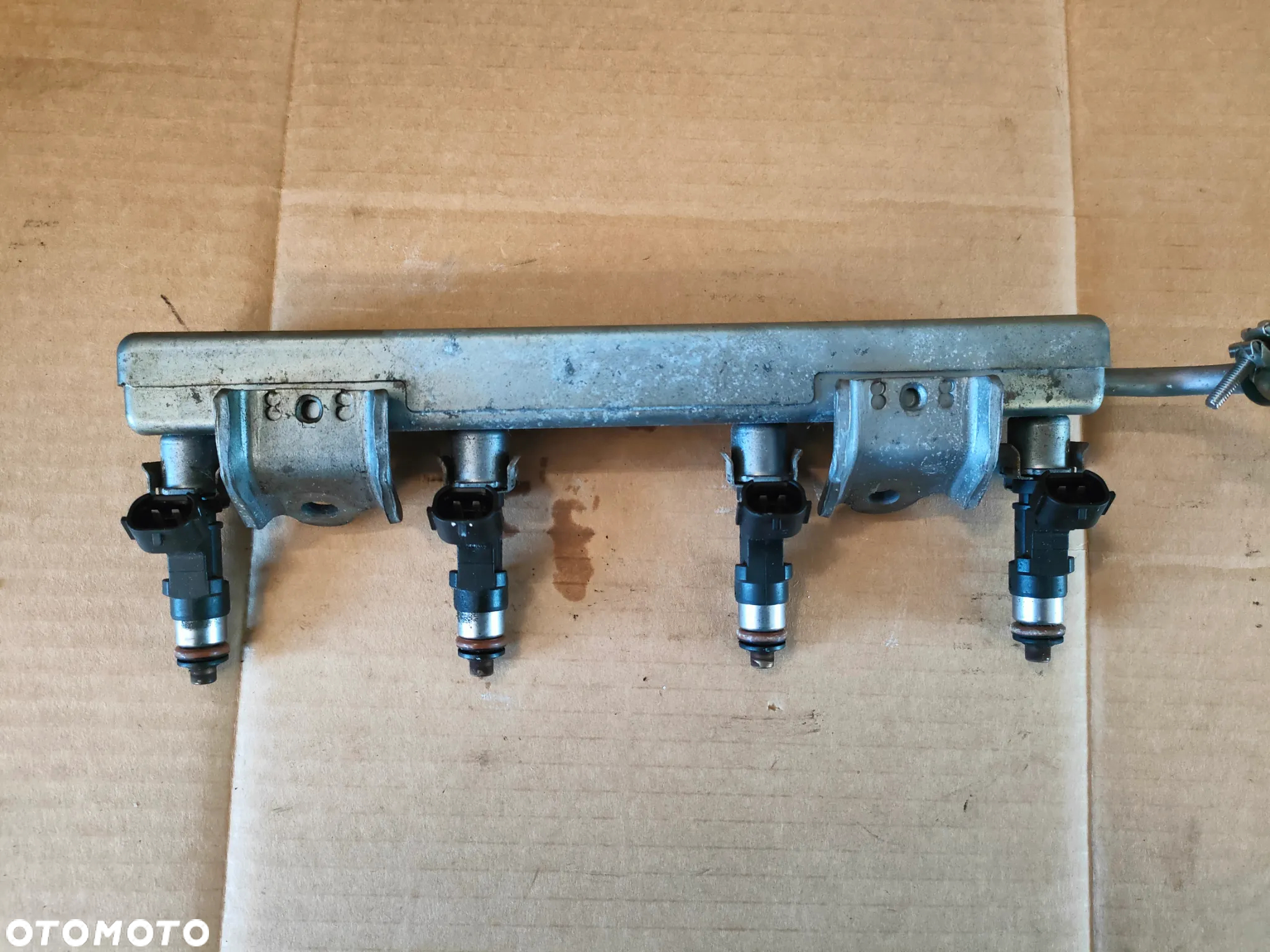 Nissan Micra k12 lift 1.2 B LISTWA WTRYSKOWA - 2