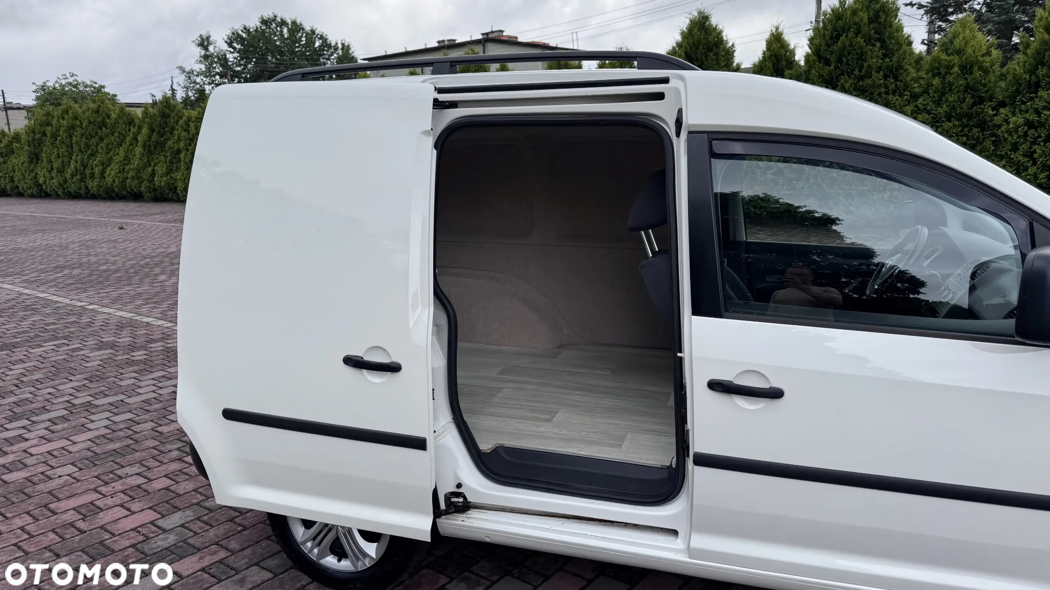 Volkswagen Caddy 1.6 TDI Highline - 23