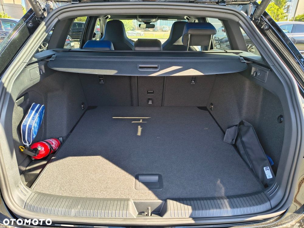 Volkswagen Golf Variant - 10