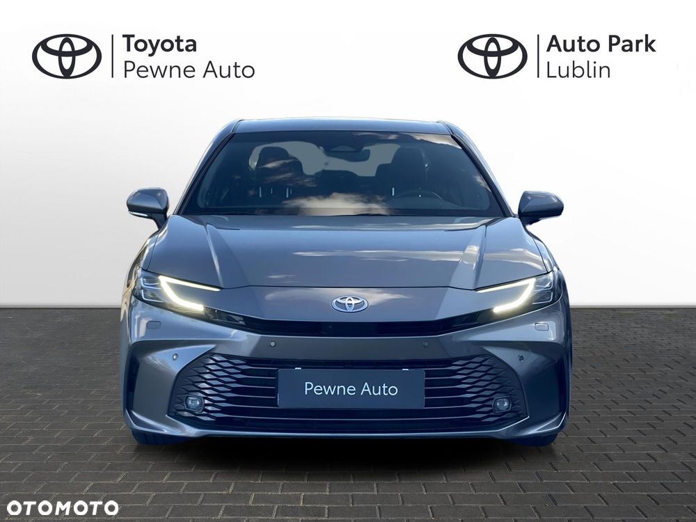 Toyota Camry - 8