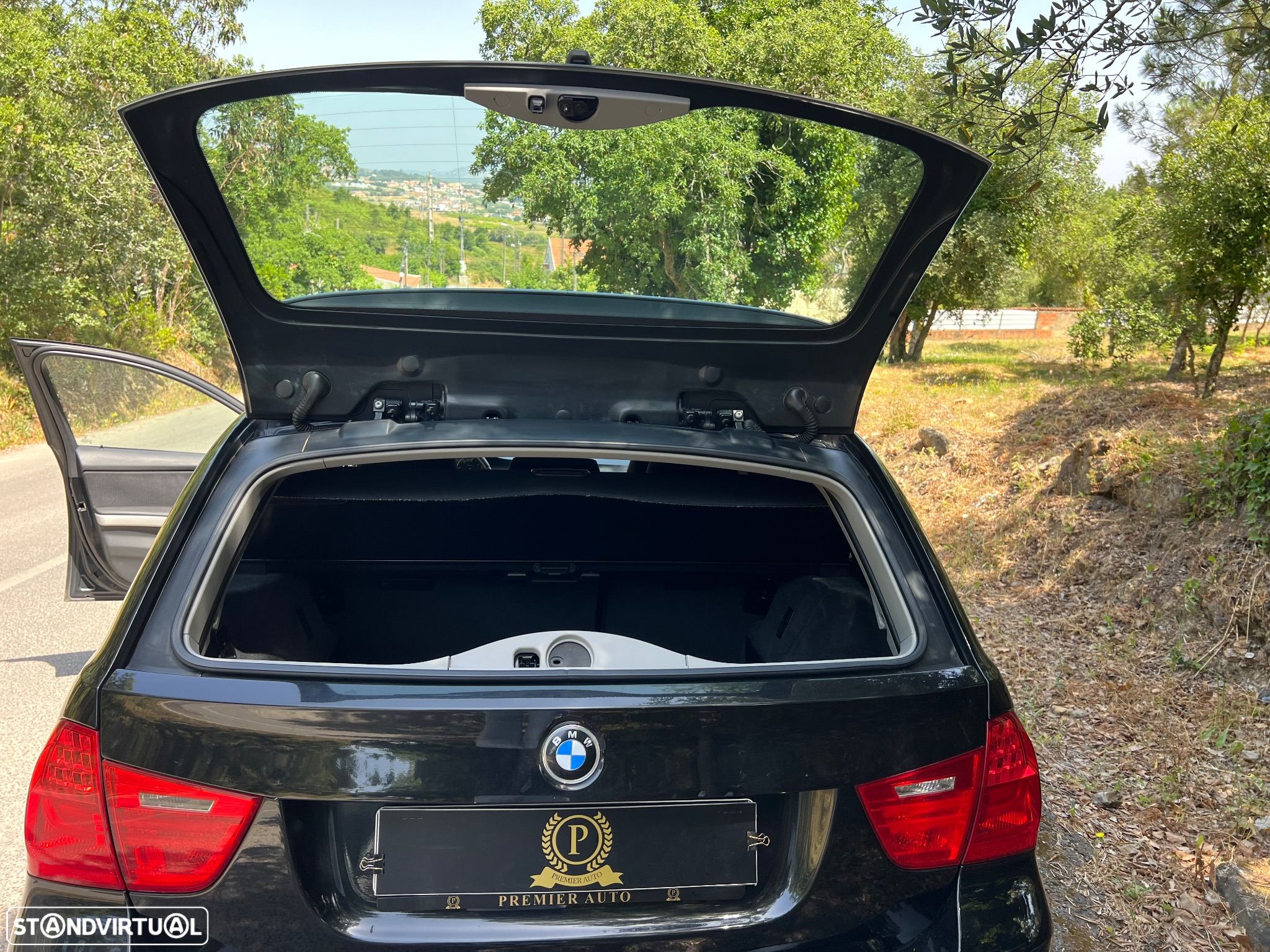 BMW 318 d Touring LifeStyle - 16