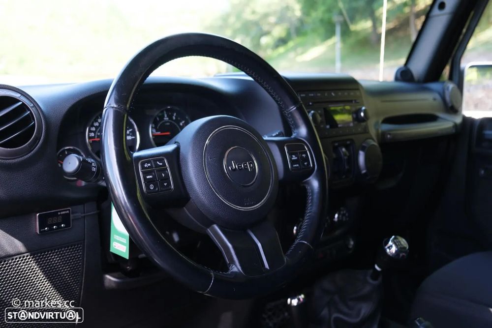 Jeep Wrangler Unlimited - 11