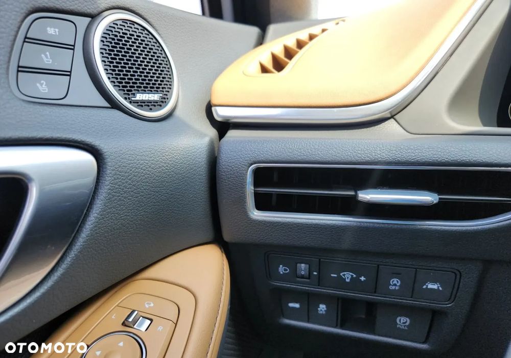 Hyundai Sonata - 20