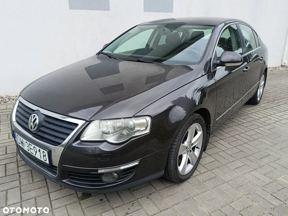 Volkswagen Passat 2.0 TDI Comfortline DSG - 26