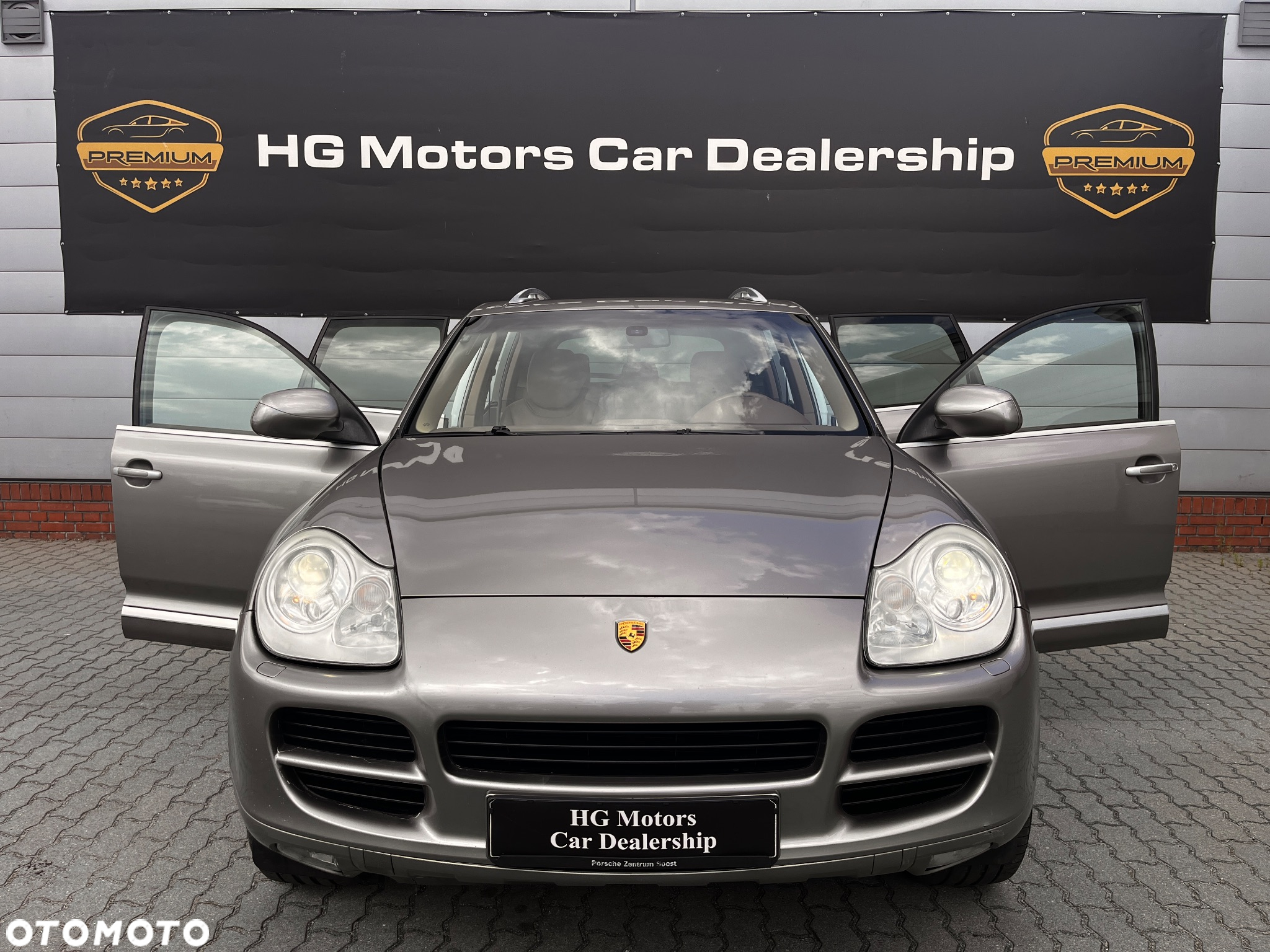 Porsche Cayenne Standard - 25