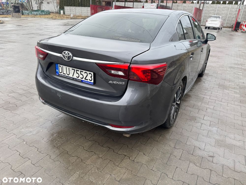 Toyota Avensis 2.0 D-4D Premium - 6