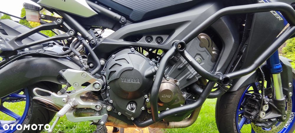 Yamaha MT - 8