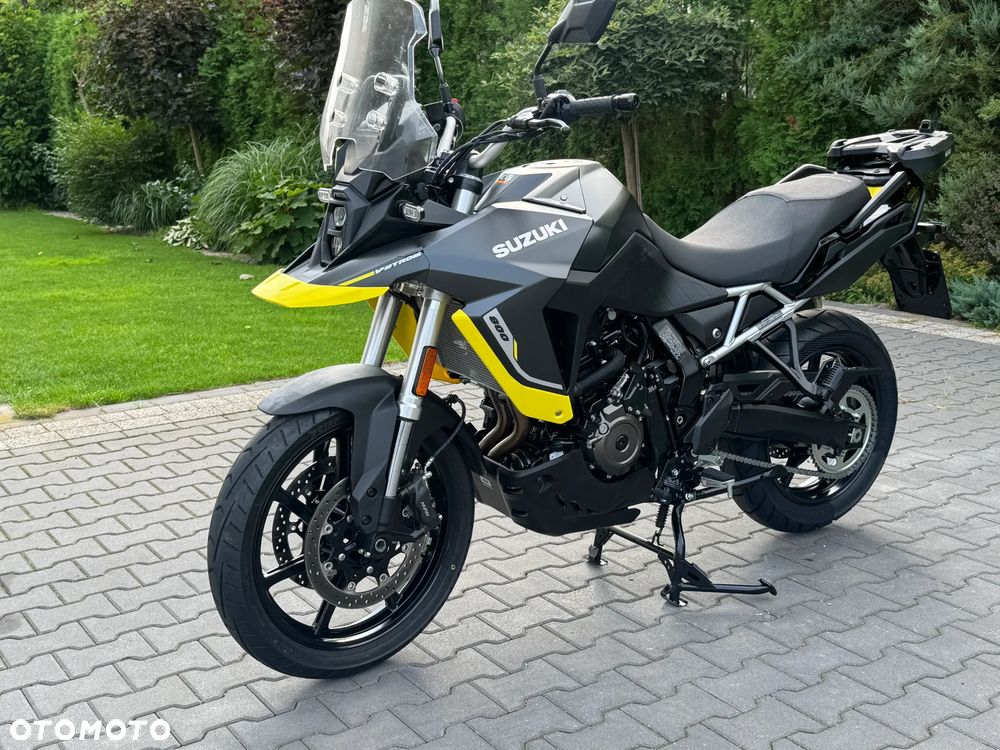 Suzuki V-STROM - 10